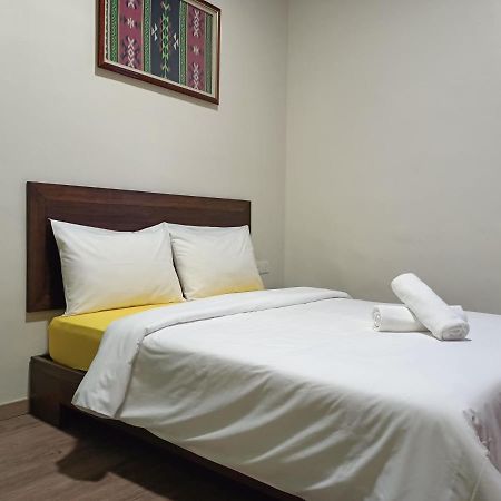 Blue Eyes Hotel เกอปาลา บาตัส ภายนอก รูปภาพ