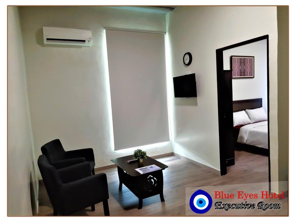 Blue Eyes Hotel เกอปาลา บาตัส ภายนอก รูปภาพ