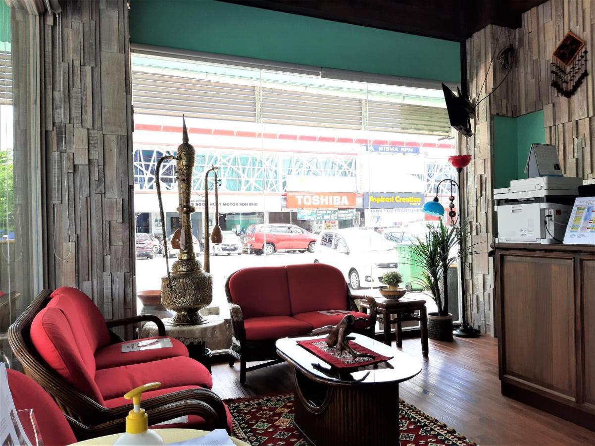 Blue Eyes Hotel เกอปาลา บาตัส ภายนอก รูปภาพ