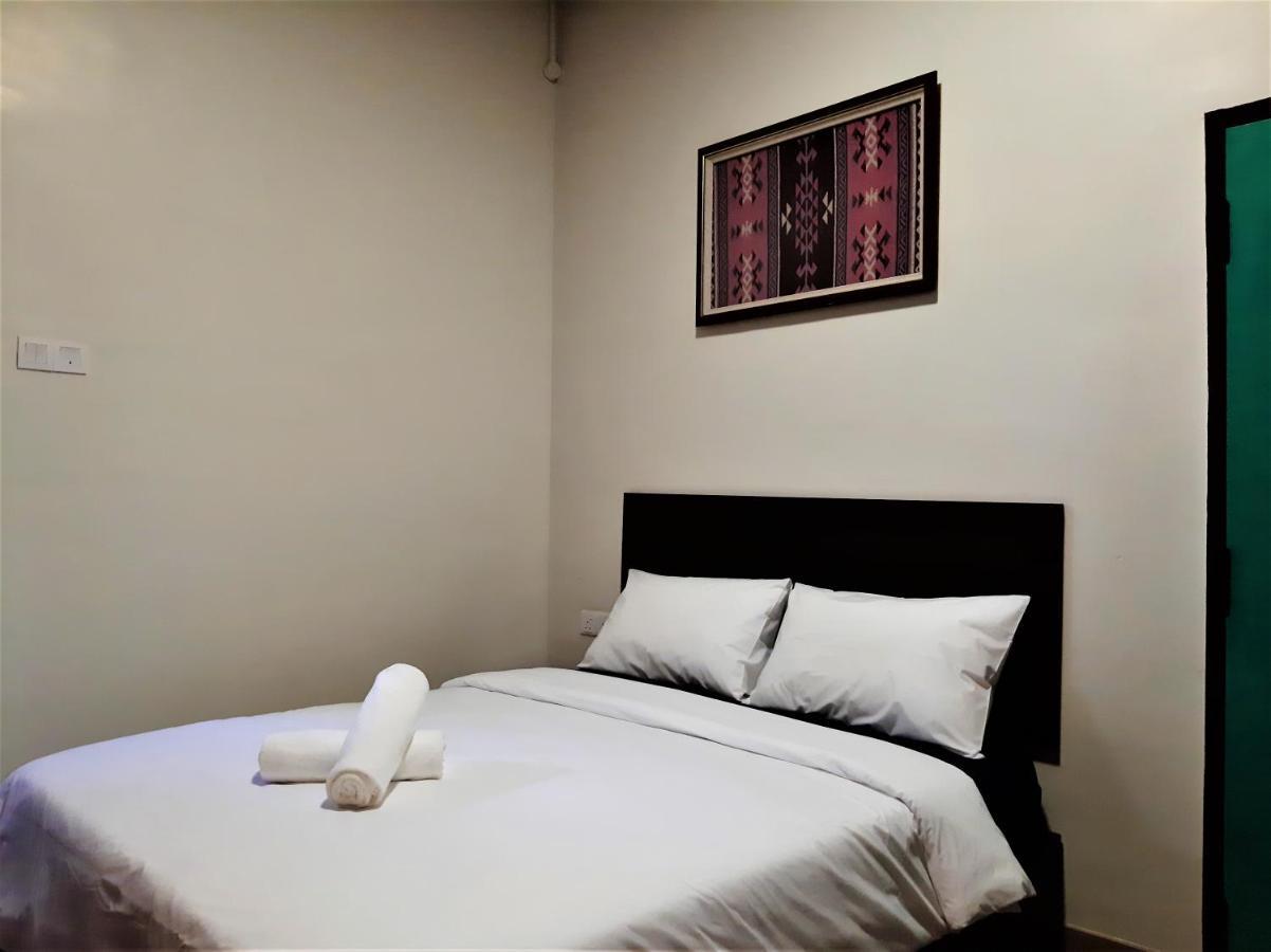Blue Eyes Hotel เกอปาลา บาตัส ภายนอก รูปภาพ